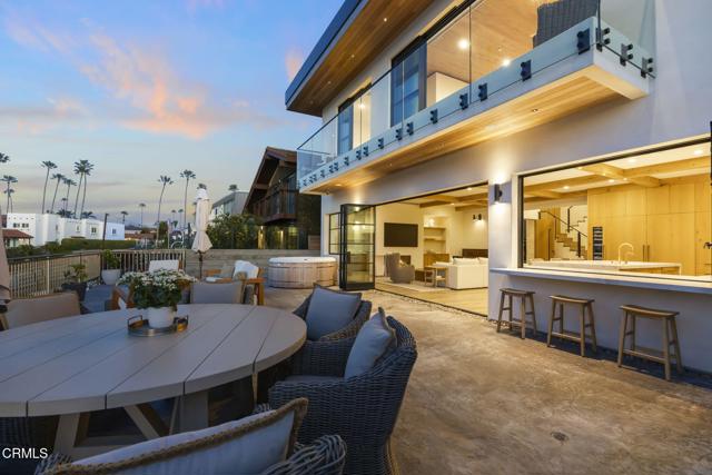 Detail Gallery Image 4 of 70 For 1305 Beachmont, Ventura,  CA 93001 - 4 Beds | 4 Baths