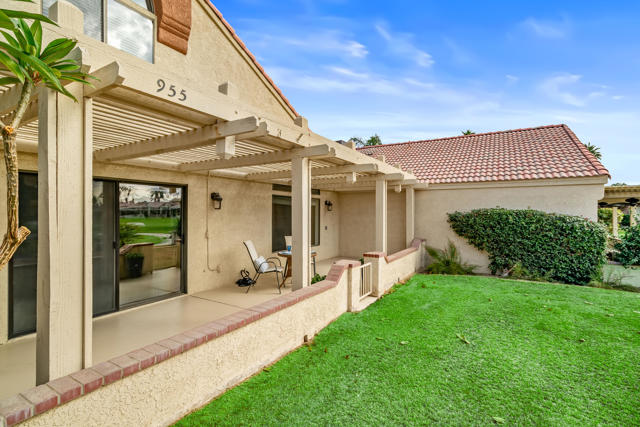 76955 Turendot Street, Palm Desert CA: https://media.crmls.org/mediaz/9b231908-d269-4b3d-a922-1a64f1d7f369.jpg