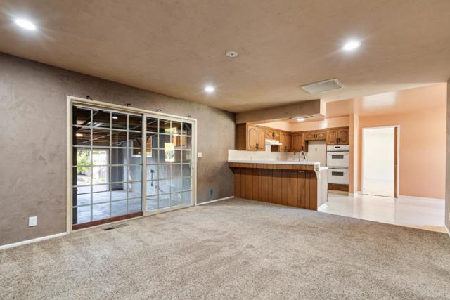 641 Main Street, Soledad CA: https://media.crmls.org/mediaz/9b23eb79-d19c-4a9e-8e0f-1db5e7f90bac.jpg