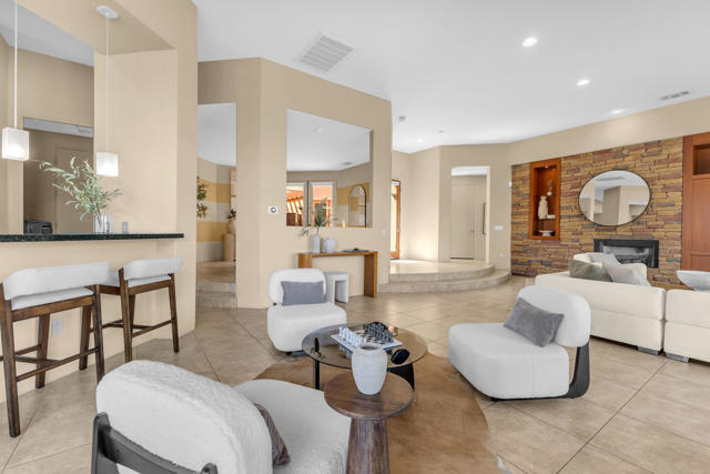 50050 Camino Privado, La Quinta CA: https://media.crmls.org/mediaz/9b2438ab-5242-478b-8c80-dca7bfc5f451.jpg