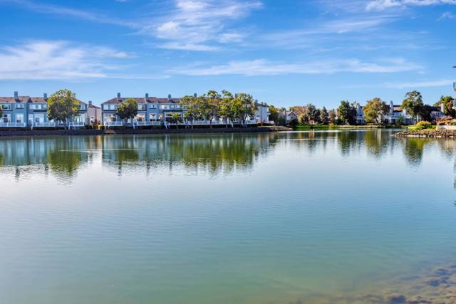 701 Baltic Circle, Redwood City CA: https://media.crmls.org/mediaz/9b24c268-6c9a-49a3-bf80-b00b62d4c15d.jpg