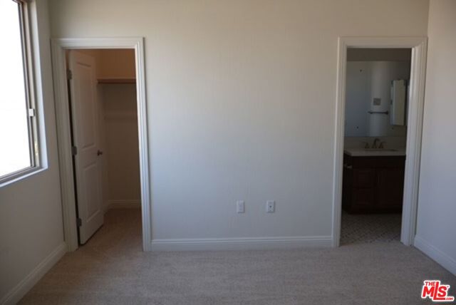 3719 Pathway Court, Bakersfield CA: https://media.crmls.org/mediaz/9b2511e5-330c-4194-87d8-3c49ece0d126.jpg