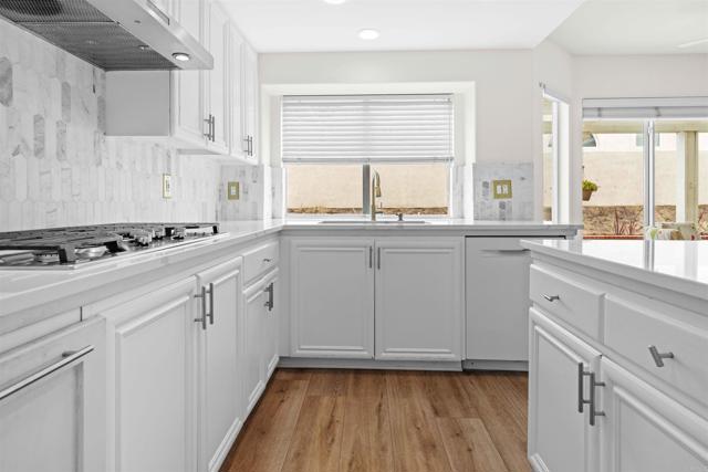 Image 20 of 53 For 3702 Southridge Way