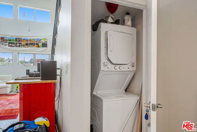 326 Welcome Street, Los Angeles CA: https://media.crmls.org/mediaz/9b28ee93-dce6-4601-88d1-48336d6c51b3.jpg