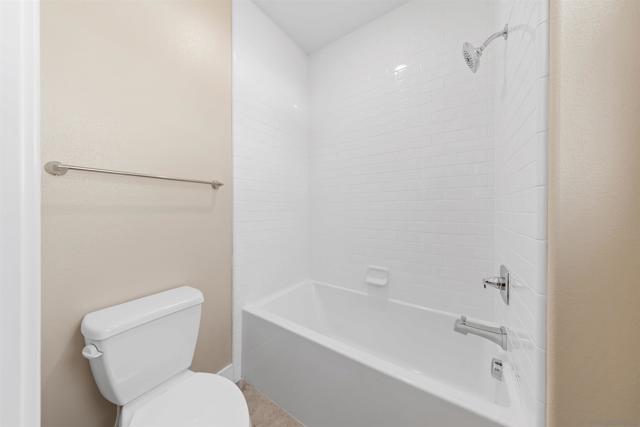 6749 Solterra Vista Pkwy, San Diego CA: https://media.crmls.org/mediaz/9b295422-0c21-49c6-bdb3-5e6772e71d5a.jpg