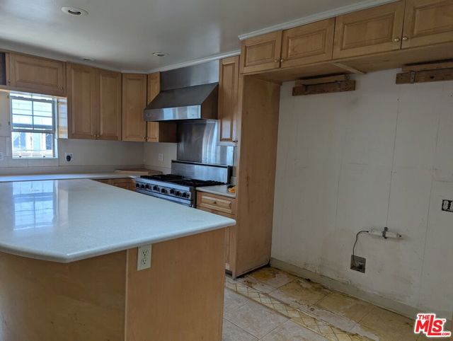 2134 8th Avenue, Los Angeles CA: https://media.crmls.org/mediaz/9b2965f9-7e61-48d2-bd84-bdb1193b9dfc.jpg