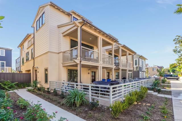 811 Kennebeck Ct, San Diego, California 92109, 3 Bedrooms Bedrooms, ,2 BathroomsBathrooms,Condominium,For Sale,Kennebeck Ct,250029311SD