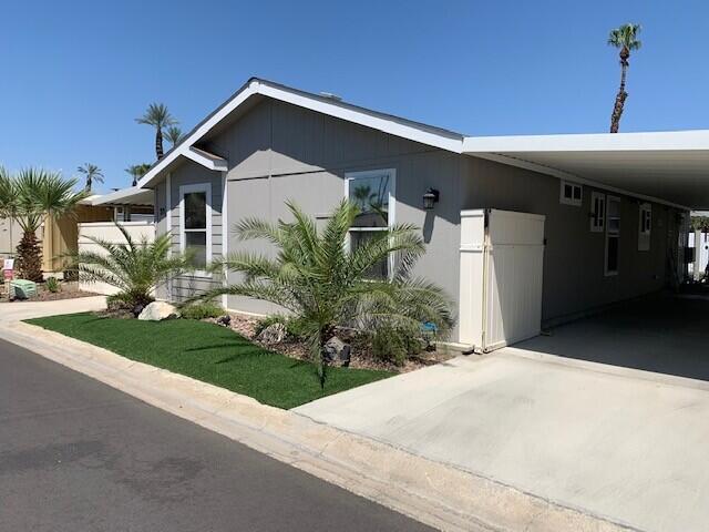 31 Paseo Laredo North, Cathedral City CA: https://media.crmls.org/mediaz/9b29aa07-354d-4ff5-b3d9-52e344b74e29.jpg