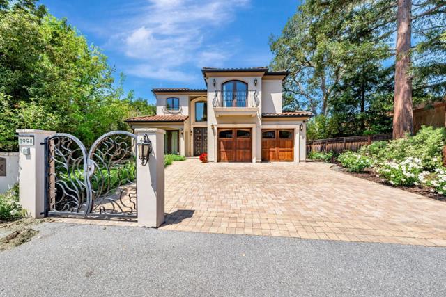 1998 Camino A Los Cerros, Menlo Park CA: https://media.crmls.org/mediaz/9b2b1b7a-de6b-44ff-97f1-b401fb25bbb4.jpg