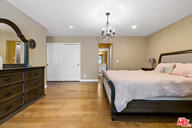 683 Triunfo Canyon Road, Westlake Village CA: https://media.crmls.org/mediaz/9b2b40a6-38ff-4a78-a0f0-5d47aab9301b.jpg