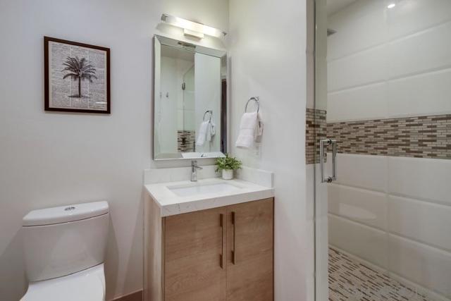 Image 11 of 71 For 5435 Parkview Dr.