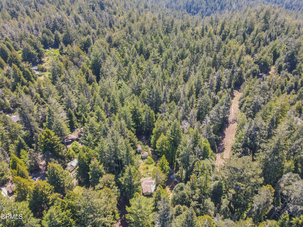 https://media.crmls.org/mediaz/9b2ba354-d079-4816-be3a-08f1d18f9c63.jpg?preset=X-Large
