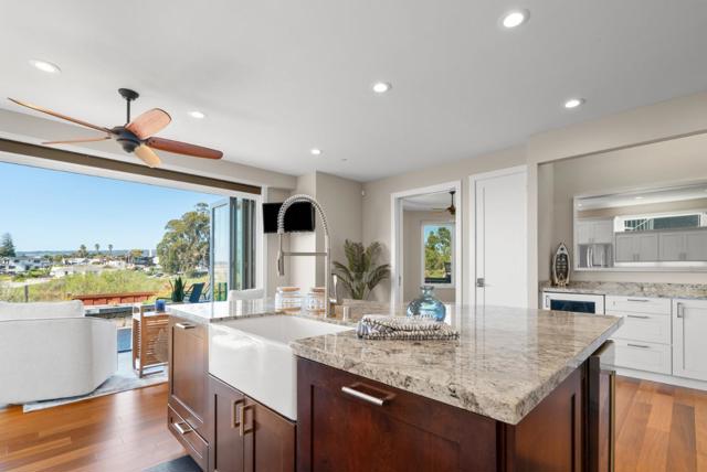 2974 E Cliff Drive, Santa Cruz CA: https://media.crmls.org/mediaz/9b2bb3f3-da83-4358-92cc-ef59d85bca98.jpg