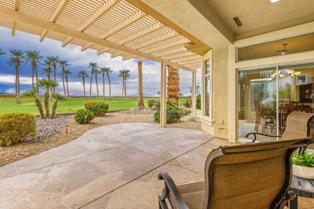 35193 Rosemont Drive, Palm Desert CA: https://media.crmls.org/mediaz/9b2c2545-1539-4c60-8f82-bec4cc0565eb.jpg
