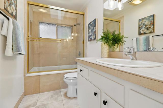 20 Brookmont Circle, San Anselmo CA: https://media.crmls.org/mediaz/9b2c6daa-fcf6-4e1d-ae4f-9848555d0a6e.jpg