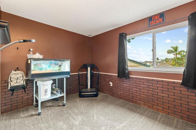 9690 Bundy Drive, Santee CA: https://media.crmls.org/mediaz/9b2cd591-d7a2-45df-9582-055ccd065618.jpg