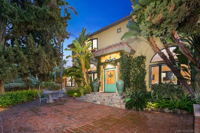 1115 S Mollison Ave, El Cajon CA: https://media.crmls.org/mediaz/9b2ce69e-ef4e-4056-8306-daa0f40541c9.jpg