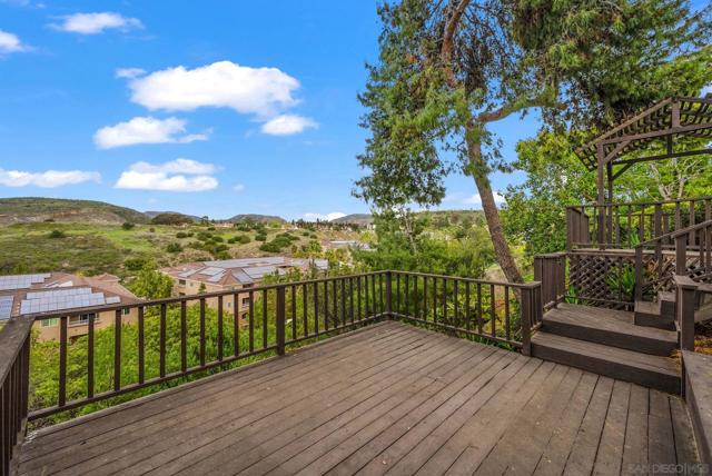 5632 Lone Star Drive, San Diego CA: https://media.crmls.org/mediaz/9b2d1731-b713-4ce3-99a7-d856f2b1e29d.jpg
