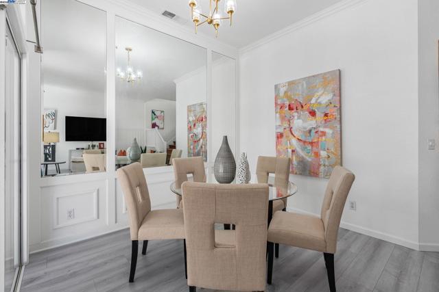 3253 Verde Ct, Pleasanton CA: https://media.crmls.org/mediaz/9b2d4368-b3a2-4879-b396-c2478c60d762.jpg