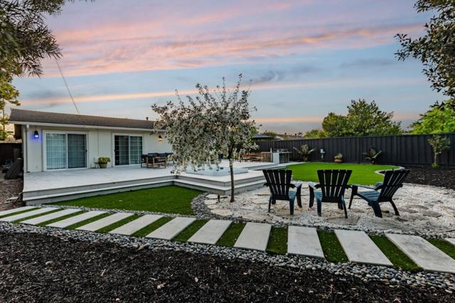 2924 Vivian Lane, San Jose CA: https://media.crmls.org/mediaz/9b2d5a6c-5591-4794-844e-deffe3fd35d5.jpg