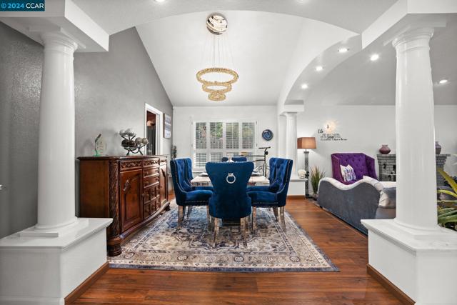 Image 13 of 59 For 5404 Glenwood Ct