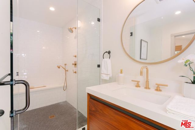 2055 Outpost Drive, Los Angeles CA: https://media.crmls.org/mediaz/9b2feb23-cf28-4af1-8ee7-80bc68831a5e.jpg