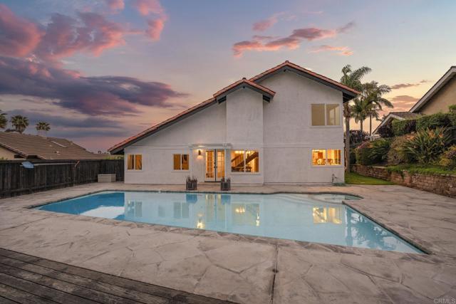 1033 Via Mil Cumbres, Solana Beach CA: https://media.crmls.org/mediaz/9b301647-bc86-4711-bea4-eb7b93c5ba7a.jpg