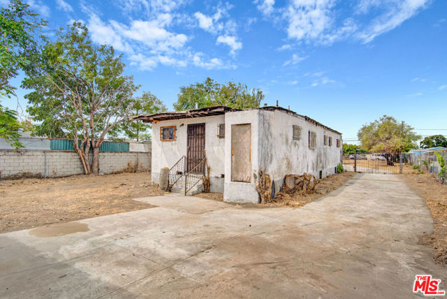 2028 E 126th Street, Compton CA: https://media.crmls.org/mediaz/9b301bec-ad72-4e79-9efe-b80f7986c33a.jpg