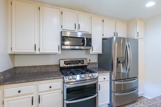 5830 Mission Center Rd, San Diego CA: https://media.crmls.org/mediaz/9b30792e-4aed-418b-b743-1fb34cab05e7.jpg