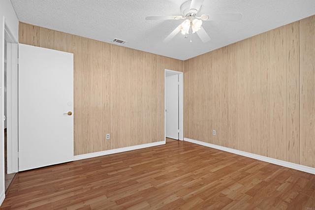 Detail Gallery Image 18 of 27 For 610 Cathy Ct, Escondido,  CA 92026 - 3 Beds | 2 Baths