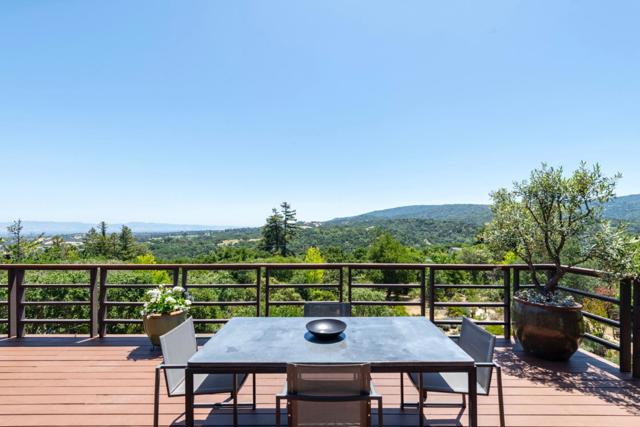 165 Golden Oak Drive, Portola Valley CA: https://media.crmls.org/mediaz/9b32e788-dea1-4efc-b6c4-41d6b8ee6cfb.jpg