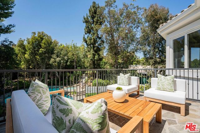 11797 CHAPARAL Street, Los Angeles CA: https://media.crmls.org/mediaz/9b331aa2-ad74-4d01-a262-b381490f2538.jpg