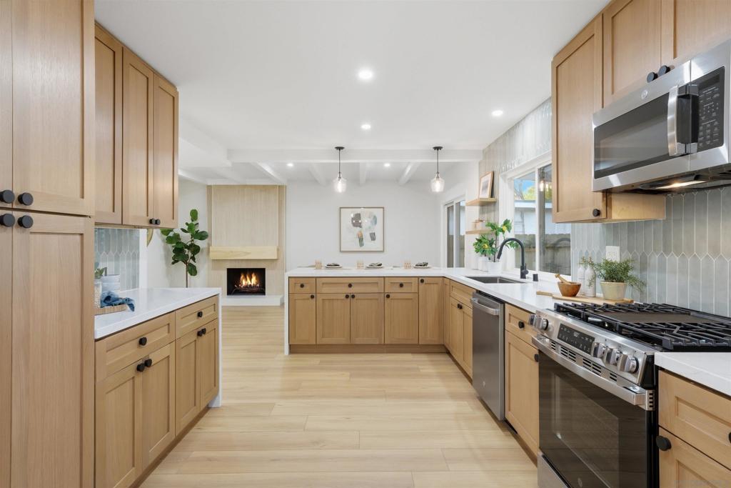 8003 Hillandale - photo 15