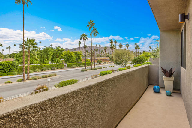 1028 E Palm Canyon Drive #207, Palm Springs, CA 92264