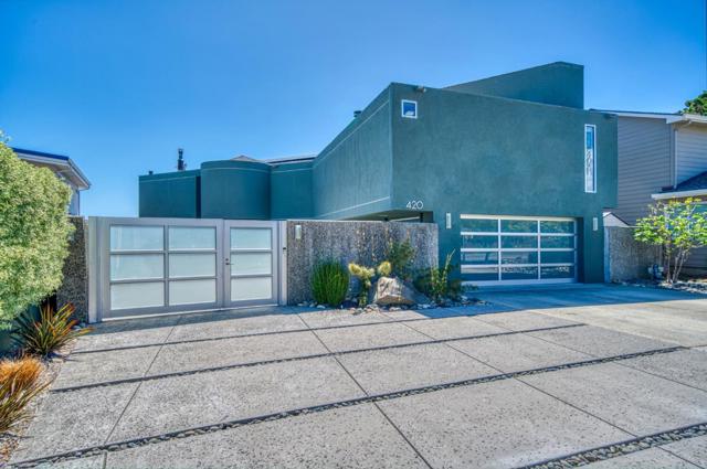 420 Seaview Drive, Aptos CA: https://media.crmls.org/mediaz/9b34c905-c944-46d3-89bc-c56c0b2c9cc1.jpg