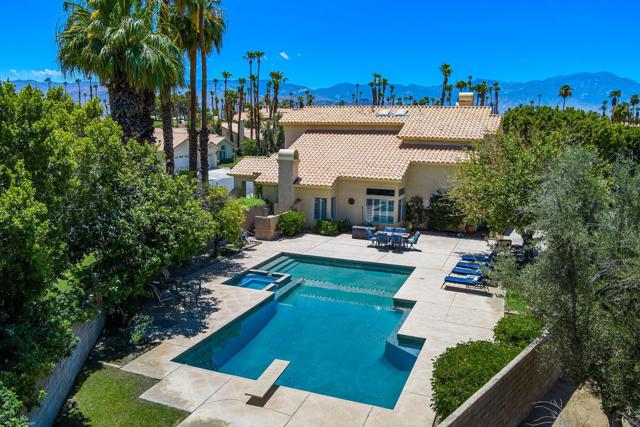 230 Augusta Drive, Palm Desert CA: https://media.crmls.org/mediaz/9b34e21e-bd22-4187-9371-18b779ad0540.jpg