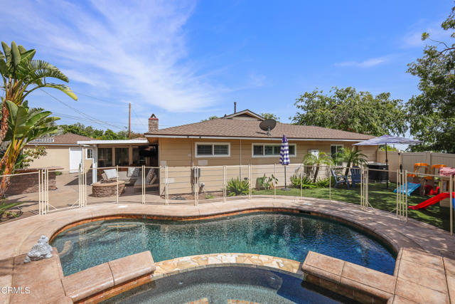 1110 Coronet Avenue, Pasadena CA: https://media.crmls.org/mediaz/9b37bc00-111f-4c18-b5ff-95774f02034f.jpg