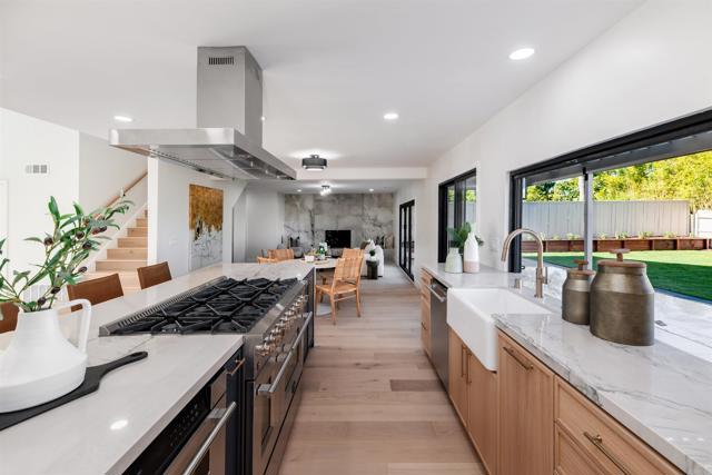 Detail Gallery Image 13 of 47 For 2568 Abedul St, Carlsbad,  CA 92009 - 4 Beds | 3/1 Baths