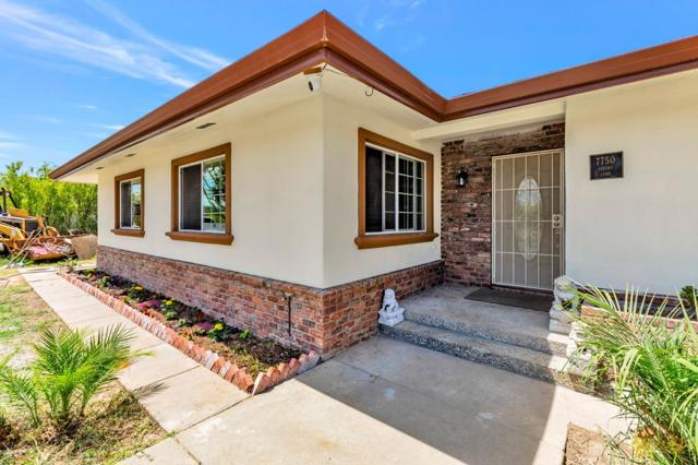 7750 Lovers Lane, Hollister CA: https://media.crmls.org/mediaz/9b38c610-d375-4fdc-9b3d-705545e9e66e.jpg