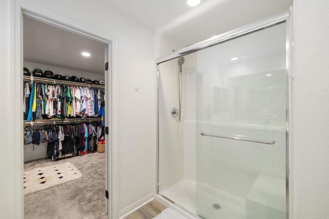 Image 12 of 27 For 27924 Barley Ct.