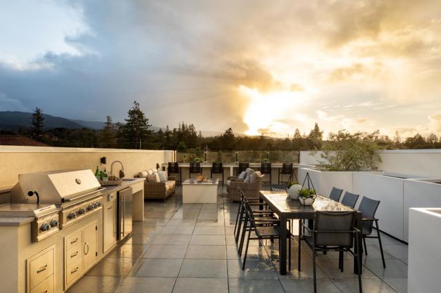 389 First Street, Los Altos CA: https://media.crmls.org/mediaz/9b398db6-4a48-4197-bb50-82364cac3728.jpg