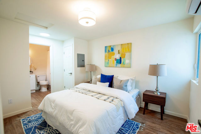 17209 Stagg Street, Van Nuys CA: https://media.crmls.org/mediaz/9b3a8cc9-edb4-49ab-9047-f188e87b12ca.jpg