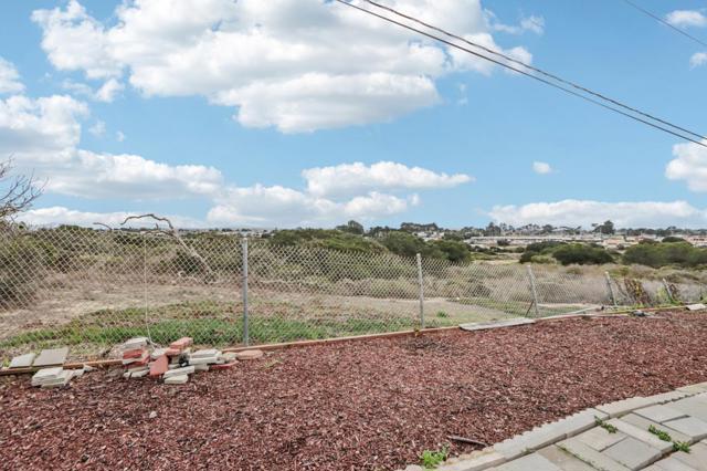 3202 TALLMON Street, Marina CA: https://media.crmls.org/mediaz/9b3bae7f-578f-497b-b16b-51da2fbac78e.jpg