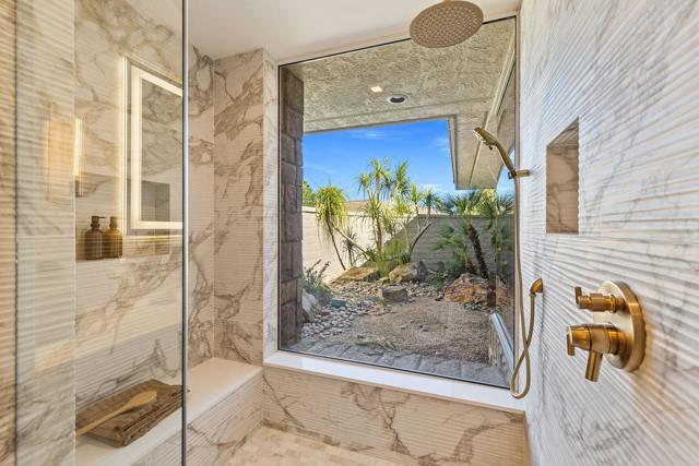 9 Regency Drive, Rancho Mirage CA: https://media.crmls.org/mediaz/9b3bbc85-6443-4000-b7de-14e538e168ed.jpg