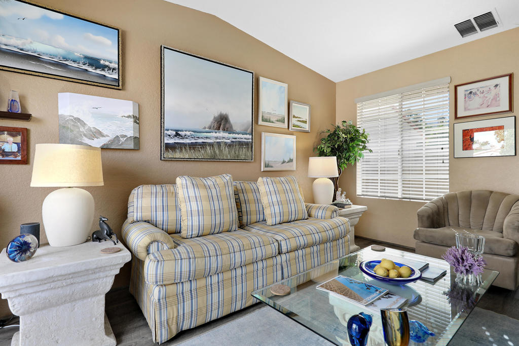 MLS #219137462DA image #2