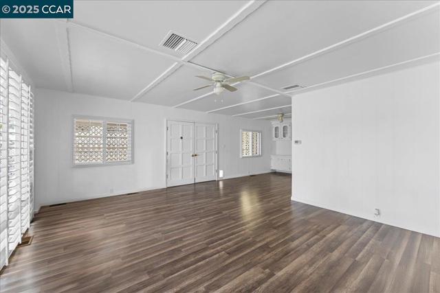 100 Welcome Ave, Concord CA: https://media.crmls.org/mediaz/9b3dcc73-f294-4695-9b24-e0a7cce04217.jpg