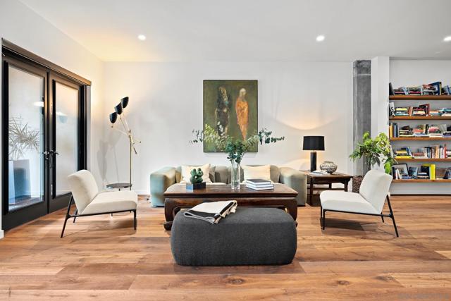 2500 6th Ave, San Diego CA: https://media.crmls.org/mediaz/9b3e3c2b-0de8-4124-b7e2-a1f8c45346dc.jpg