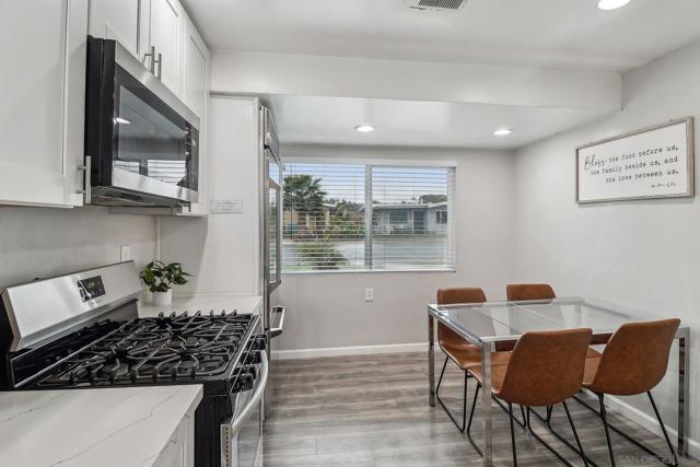 6242 Thorn St, San Diego CA: https://media.crmls.org/mediaz/9b3e90d7-78bb-4874-a09f-98273cd658e7.jpg