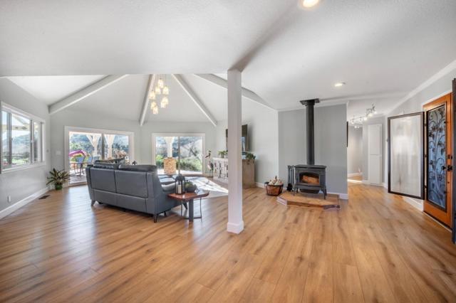 12170 Calle Uvas, Gilroy CA: https://media.crmls.org/mediaz/9b3ea22c-7b50-49b5-964c-be378accbf69.jpg