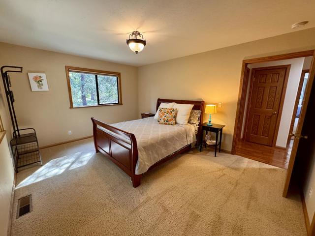 14543 Kathy Lane, Pioneer CA: https://media.crmls.org/mediaz/9b3f2a3c-f44a-4798-9a39-6a7de6954403.jpg